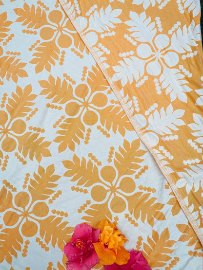 Abundant Golden ‘Ulu in Hawaiian Beach Blanket - EHA